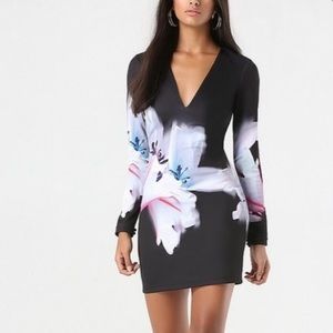 Bebe Plunging V Neck Palm Beach Dress NWT